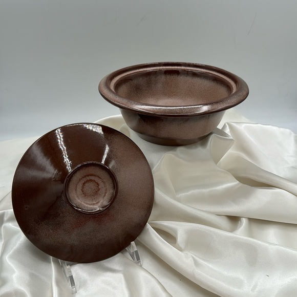 Frankoma Covered Dish, Plainsman Brown. #6U - Picture 3 of 6